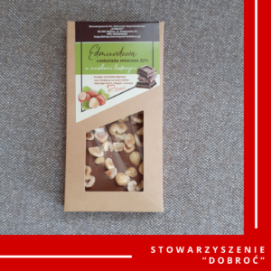 Edmundowa czekolada mleczna 35% z orzechami laskowymi